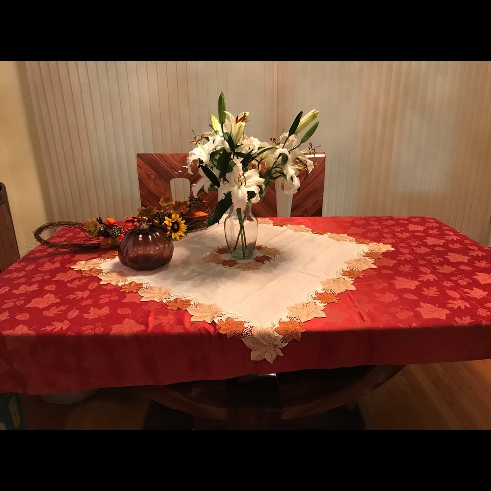 Lot of 5 items home decor table cloth 60” x 102” pumpkin